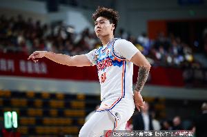 媒体人：首钢夺冠最佳时间是上赛季 赵睿能在关键时刻顶上来