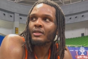 虽迟但到！当NBL外援遇上中式脑筋急转弯