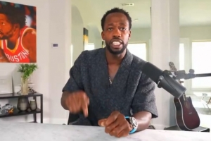 贝弗利to吹杨：希望我的言论能激励你 你目前啥成就都还没有呢