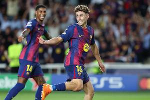 每体巴萨球员评分：费尔明戴帽9分最高，拉什福德7分、亚马尔6分