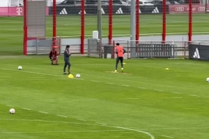 德天空：穆西亚拉今日恢复训练，他希望12月复出