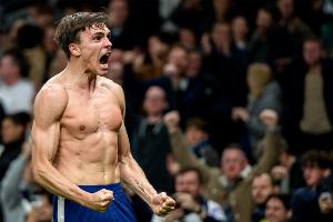 帕利尼亚本赛季抢断39次英超最多，对抗成功率63.46%中场最高