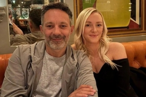 弟媳门已过14年！太阳报：吉格斯弟弟罗德里-吉格斯本月求婚成功