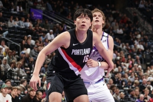 徐静雨：杨瀚森没必要过于介怀球迷的批评 希望小杨能够越打越好