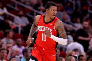 今天当杜兰特！小贾巴里·史密斯8中6高效贡献16分 三分3中2