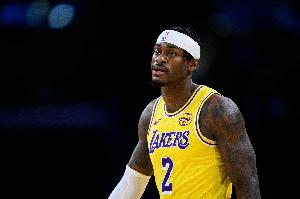 刷波个人数据~范德比尔特28分钟9中4砍下12+18 篮板湖人生涯新高