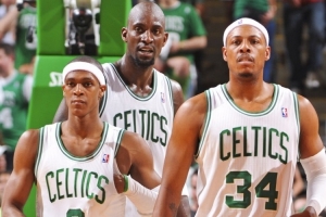 隆多：加内特08年总决每2小时就去一次高压氧舱恢复 他是个训练狂