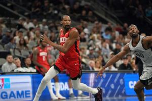 火箭VS雄鹿首发！杜兰特&申京领衔 对阵字母哥&特纳等人