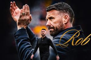 官方：前米堡主帅罗伯·爱德华兹重返狼队担任主教练，合同三年半