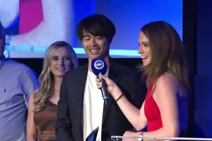 历史级的卸球！官方：三笘薰神仙进球获评布莱顿赛季最佳进球