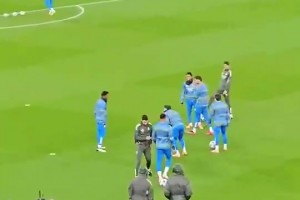 震耳欲聋！诺德在热身时被安菲尔德球迷报以嘘声🤫